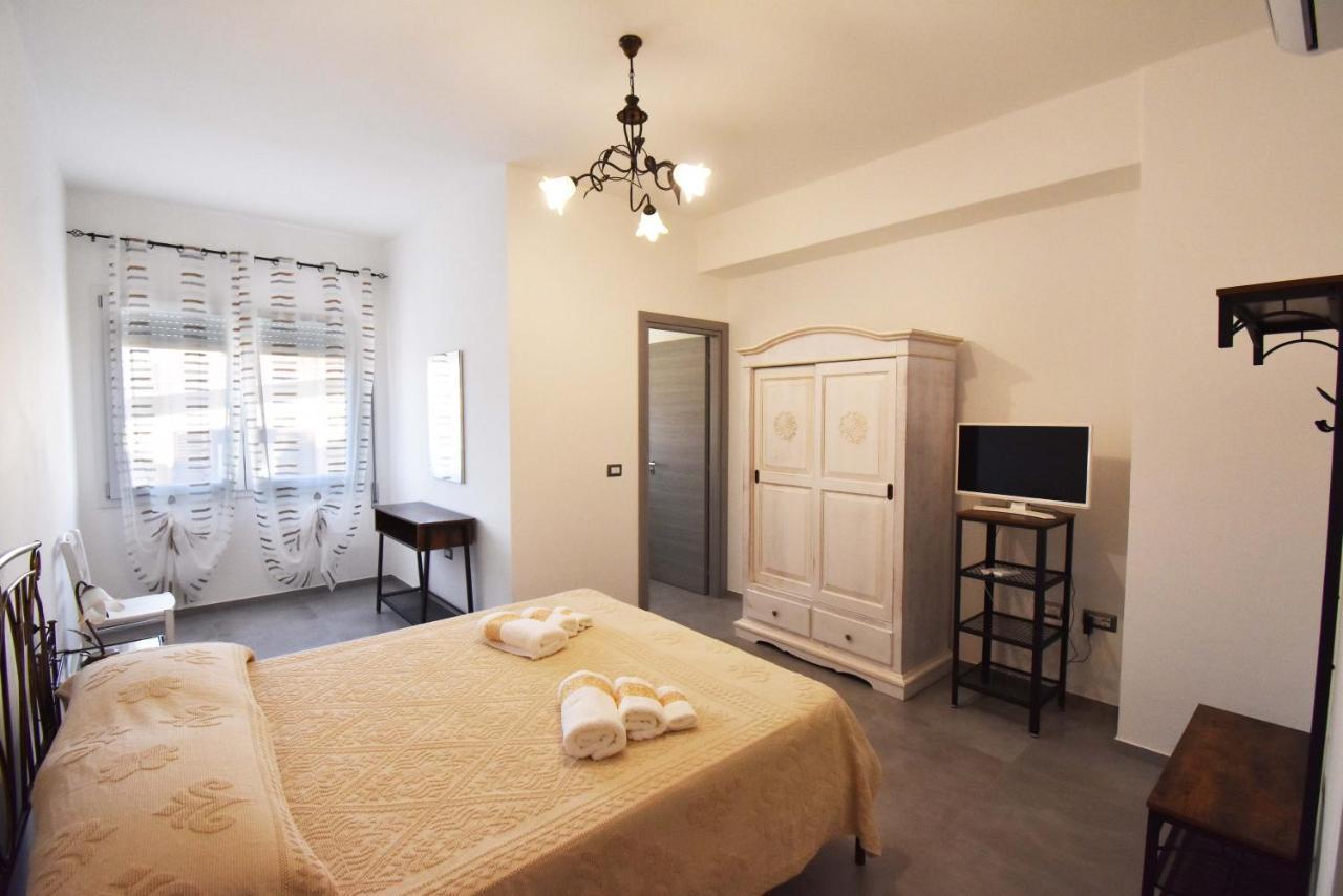 B&B Centrale Tortolì Dış mekan fotoğraf